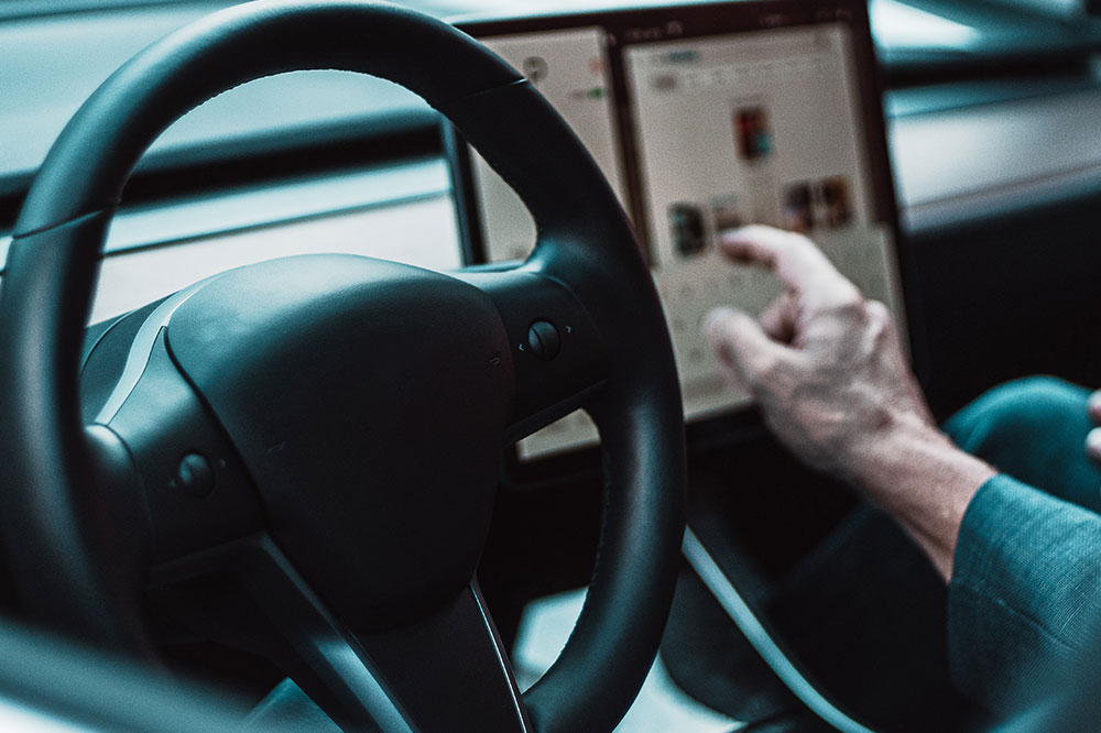 4 Self-driving Cars Leading the Innovation in 2021